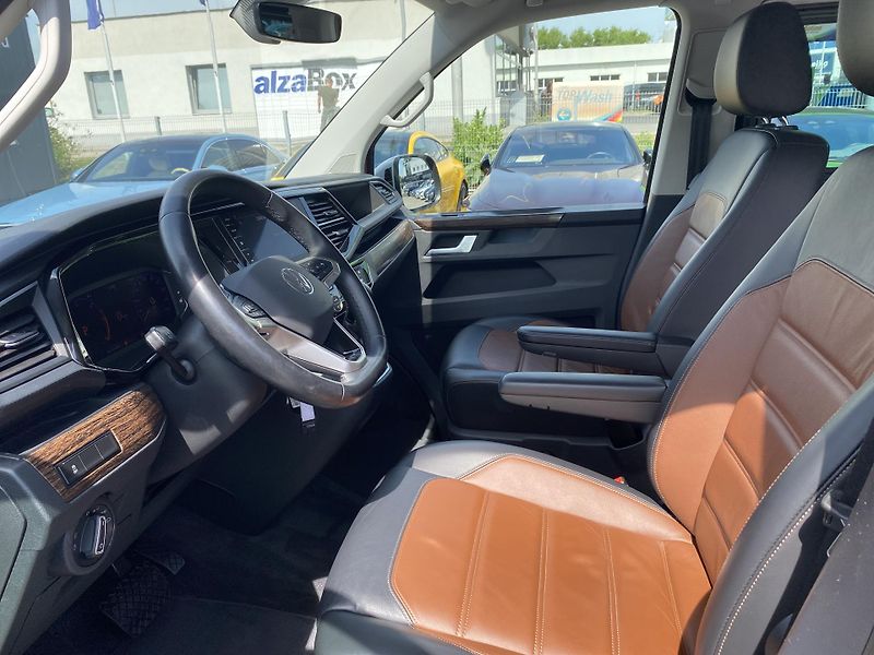 Volkswagen Multivan 4MOTION DSG HIGHLINE - fotka 14 z 27