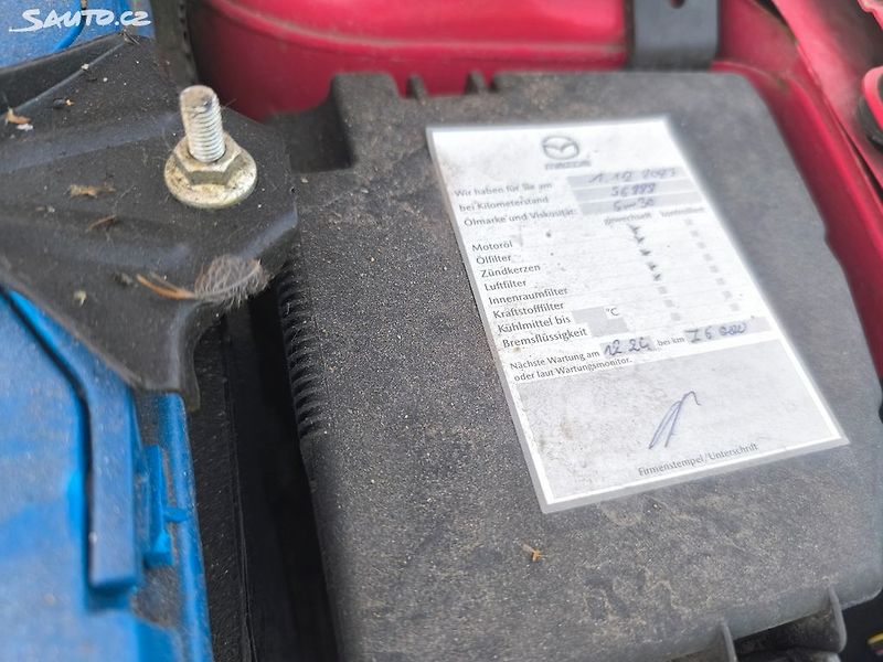 Mazda 2 1,3i,KRÁSNÁ,SERVISKA,70KM,1MAJ - fotka 18 z 22