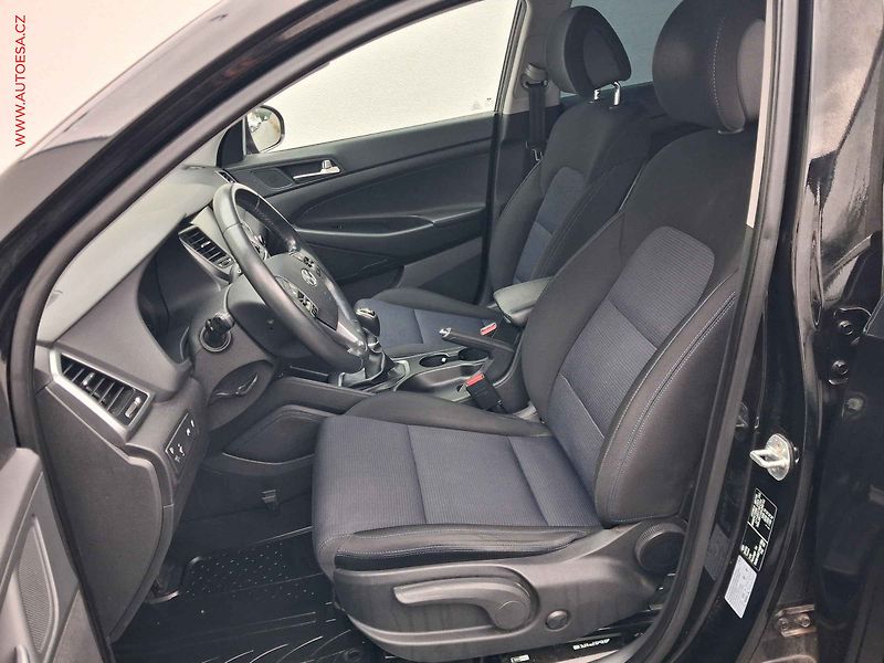 Hyundai Tucson (2016) 1.6 GDi, Navi, kamera - fotka 9 z 17