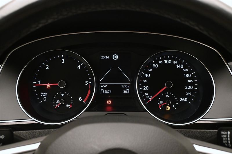 Volkswagen Passat 2,0 TDI 110kW Business Záruka - fotka 14 z 25