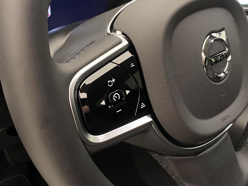 Volvo V90 T6 AWD RECHARGE CORE REZERVACE - fotka 20 z 60