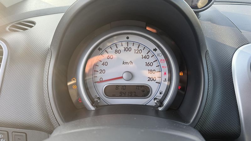 Suzuki Splash (2010) 1.0 94 TIS KM KLIMA PŮVOD ČR - fotka 15 z 22