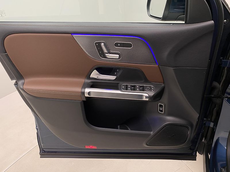 Mercedes-Benz GLB 200d 4MATIC AUT CZ 7míst - fotka 7 z 60