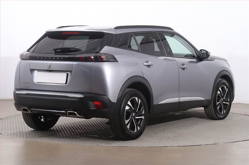 Peugeot 2008 (2020) Allure 1.2 PureTech, Automat - fotka 5 z 25