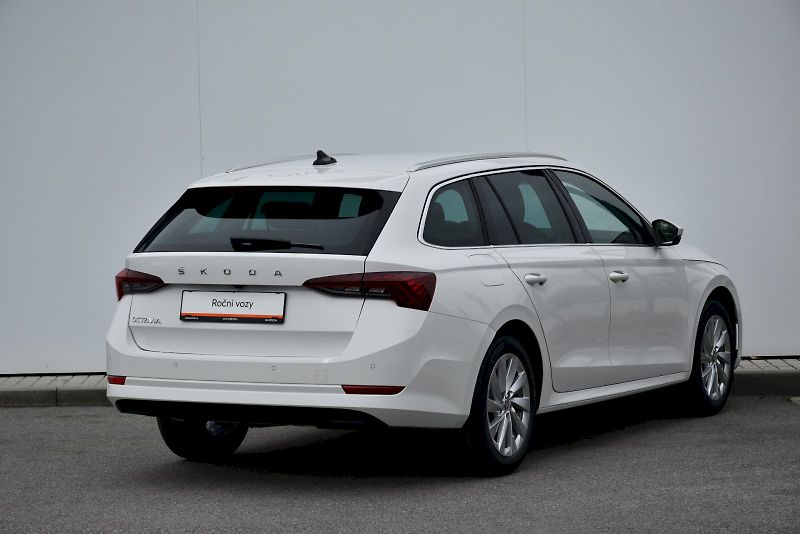 Škoda Octavia (2024) Style 1.5. 110 TSI 110 kW 6-st - fotka 29 z 35