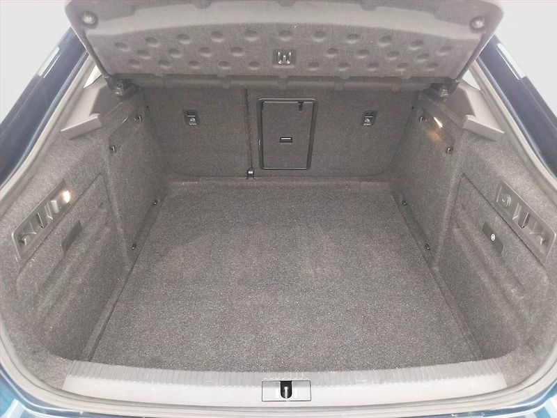 Škoda Superb (2017) Ambition 1.6 TDI, Navi, Xenony - fotka 14 z 23