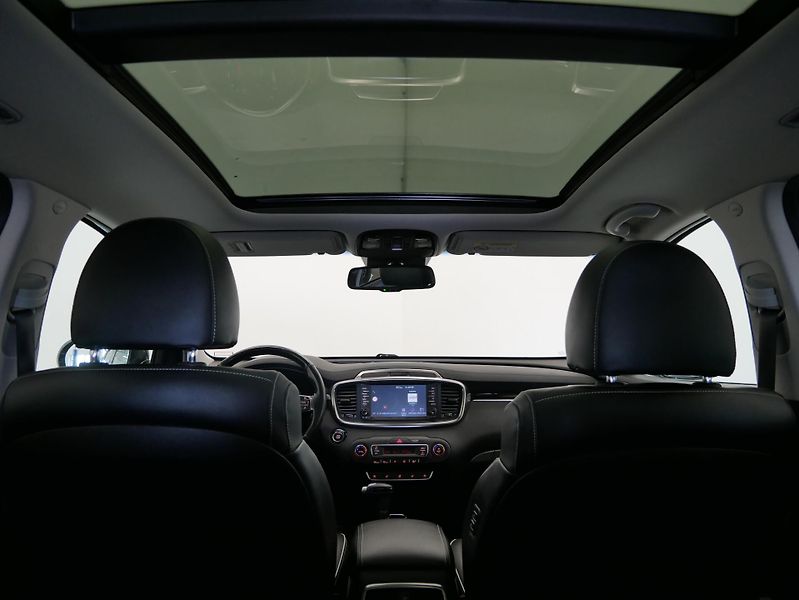 Kia Sorento - fotka 23 z 27