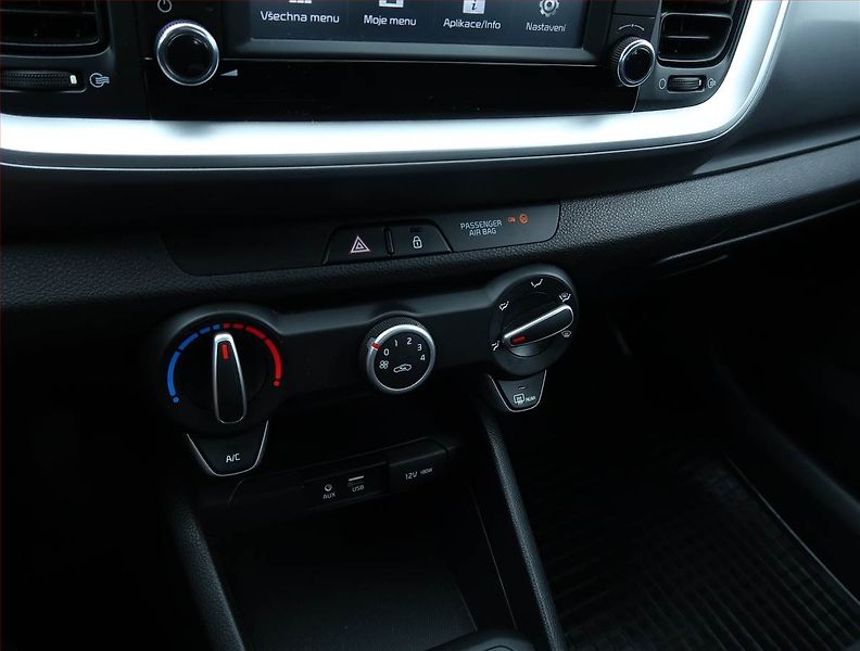 Kia Stonic (2018) 1.25 CVVT, ČR,1.maj - fotka 16 z 18