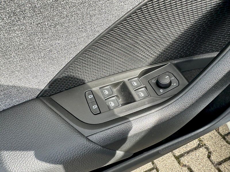 Škoda Octavia (2025) 1.5 TSI 110kW MHEV Top Selecti - fotka 8 z 24