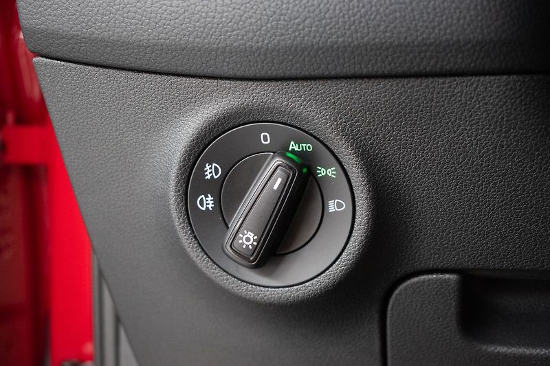 Škoda Kodiaq 2.0 TDI DSG*TAŽNÉ**DPH*ČR 1.M* - fotka 16 z 42