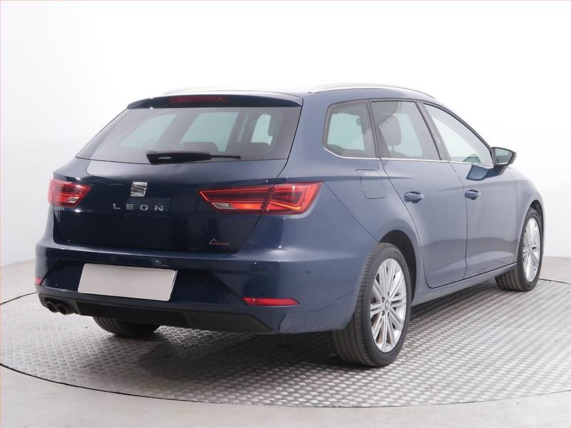 Seat Leon (2019) Xcellence 1.5 TSI, ČR,1.maj - fotka 5 z 18