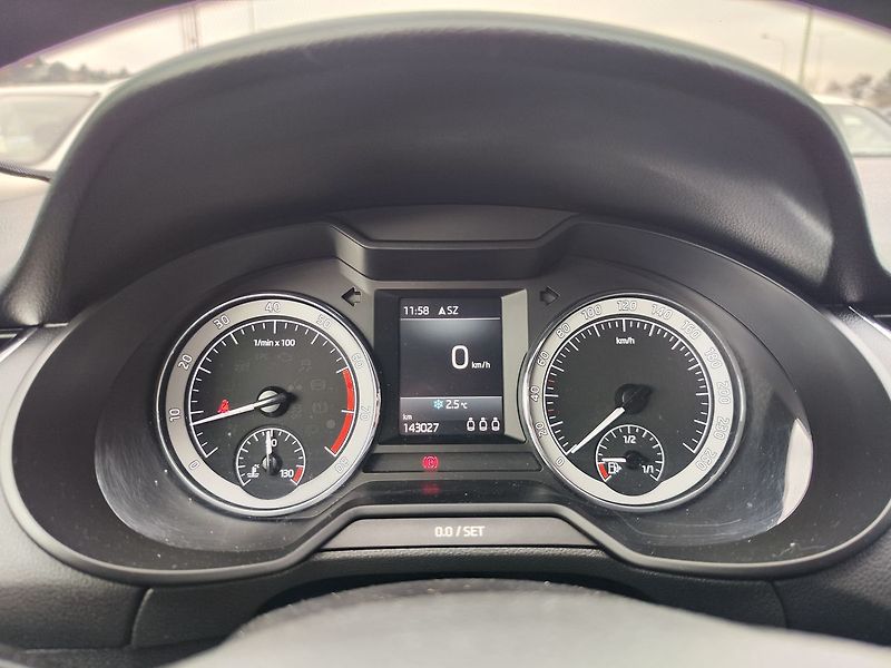 Škoda Octavia 1.8 TSI/132kW Style Plus ČR - fotka 16 z 30