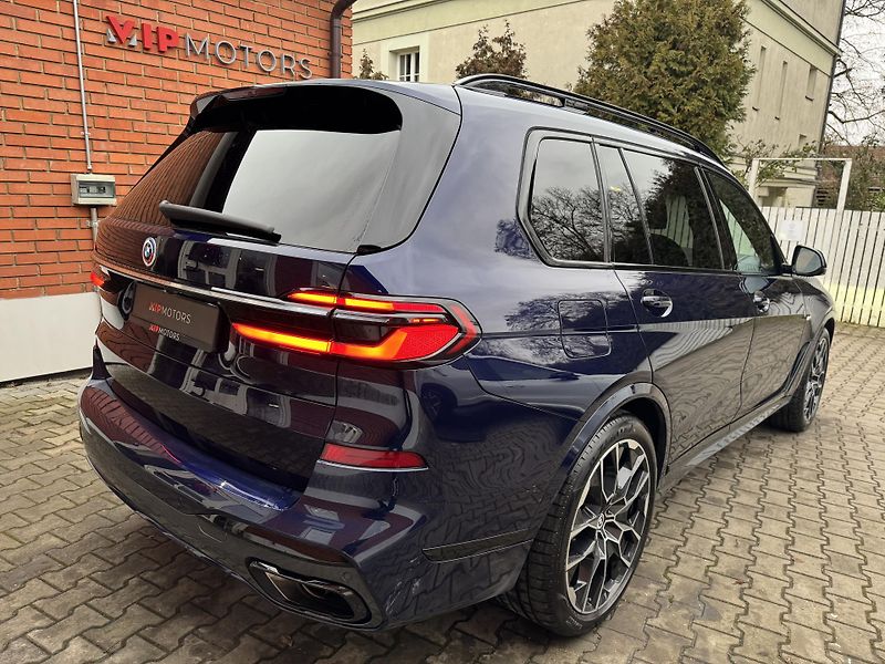 BMW X7 40i-INDIVID-MASÁŽE-R22-TAŽ. - fotka 5 z 47