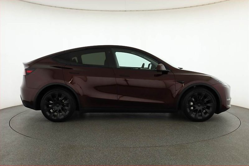 Tesla Model Y (2023) Long Range AWD 79kWh, SoH 94% - fotka 6 z 20