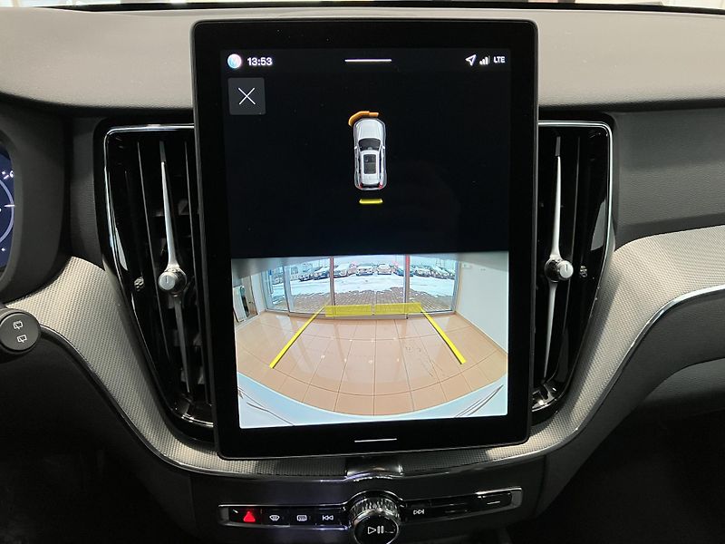 Volvo XC60 T6 AWD Black Edition Plus AT8 - fotka 29 z 47