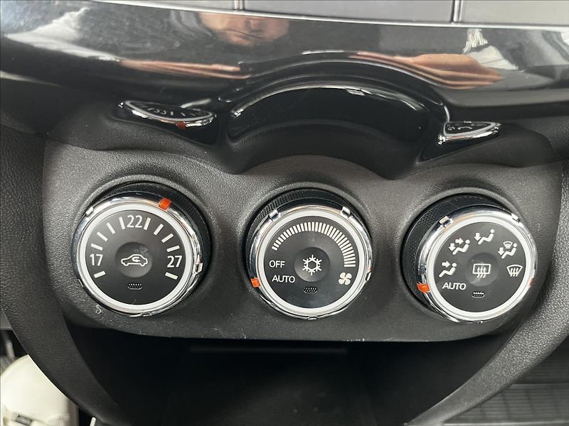 Citroën C4 Aircross 1,8   1.8 HDI 4x4 - fotka 12 z 21