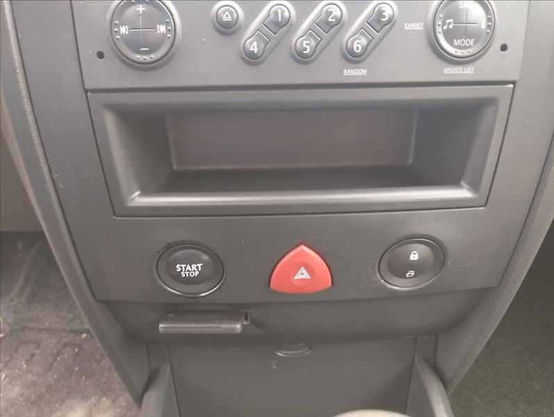 Renault Mégane 1,6 82KW - fotka 15 z 16
