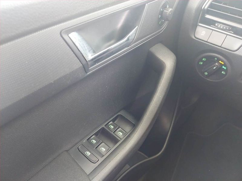 Škoda Fabia (2019) Style 1.0 TSI, Tempomat - fotka 15 z 16