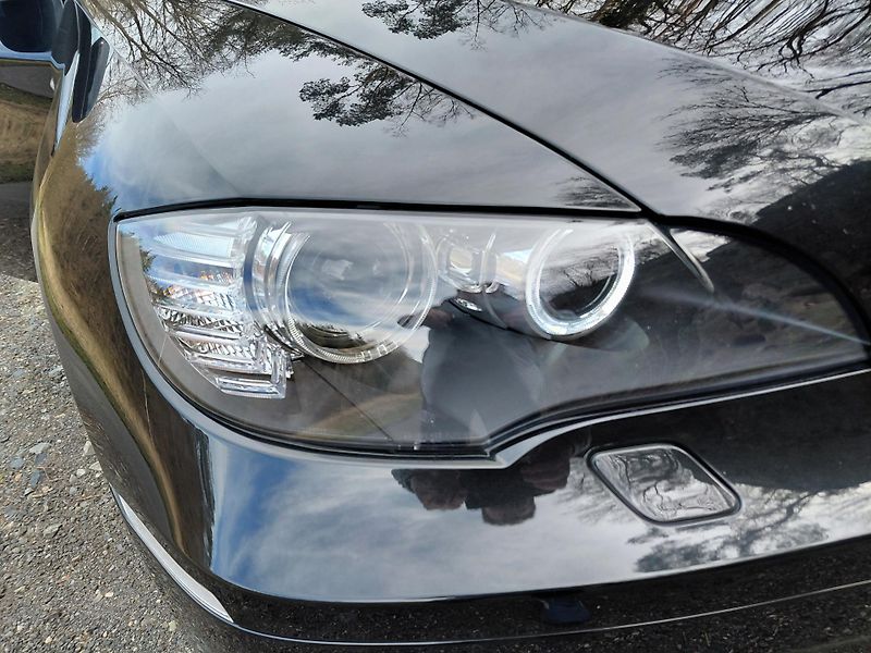 BMW X6 (2013) Pěkný stav, málo najeto - fotka 20 z 27