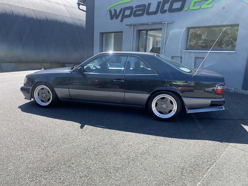 Mercedes-Benz 124 300 TURBODIESEL OM603 - fotka 2 z 16
