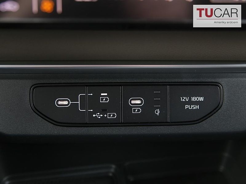 Kia Carnival (2025) 3.5 V6 Benzín Automat 8 Míst  - fotka 21 z 45
