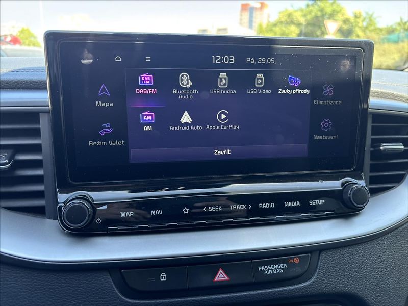 Kia Ceed 1,5 TGDi 118kW AT TOP KAMERA - fotka 21 z 43