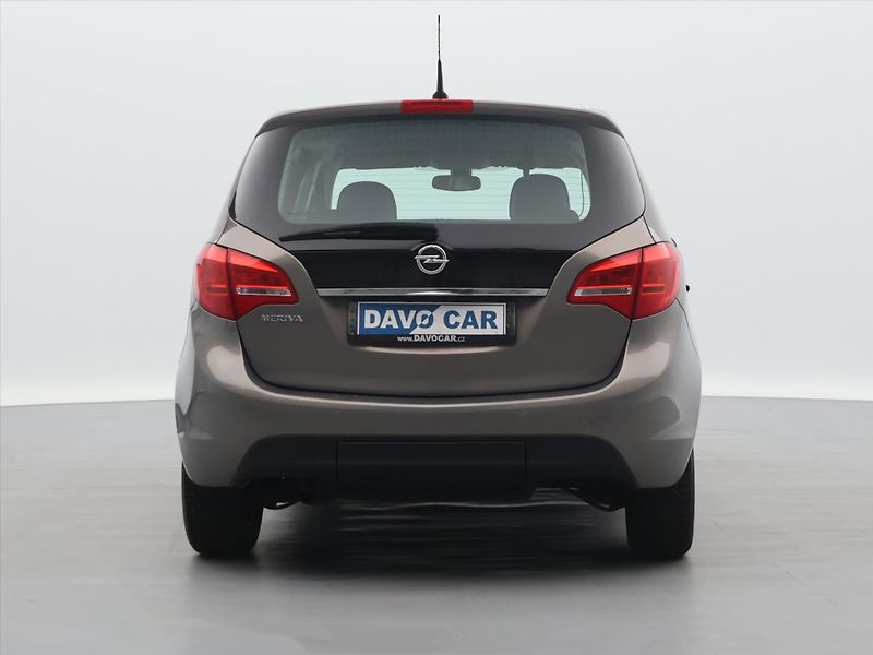 Opel Meriva 1,4 16V 88kW Automat Edice 150 - fotka 6 z 32