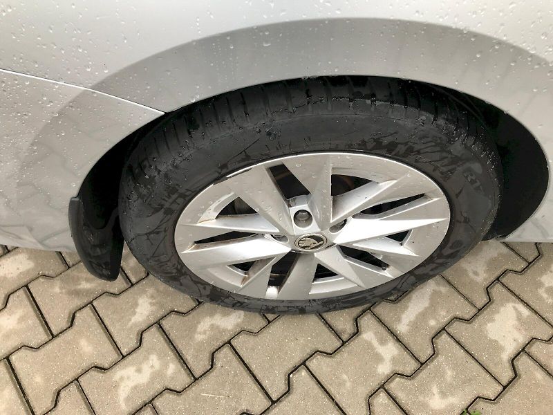 Škoda Octavia (2022) COM STY PLUS TS 4X4 140/2.0 A7 - fotka 15 z 26