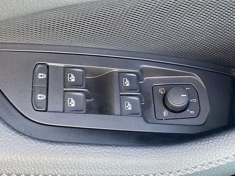 Škoda Kodiaq (2024) 2.0 TDI 4x4 DSG Excl. Selectio - fotka 12 z 40