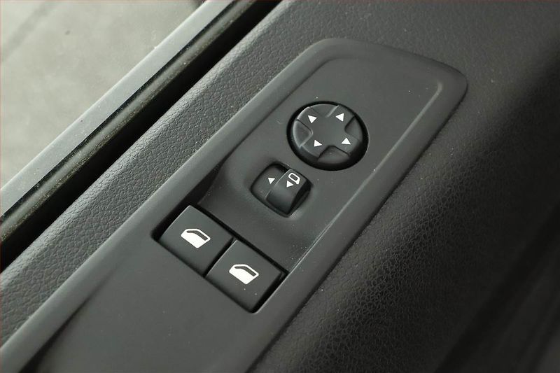 Opel Vivaro (2024) 2.0 CDTI, Bus, 9Míst, ČR, 1Maj - fotka 21 z 21