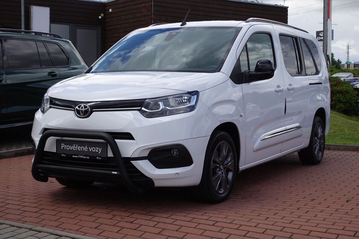 Toyota ProAce City Verso 1.5 D4-D 130 6 MT Long 5D Fami
