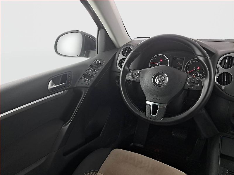 Volkswagen Tiguan (2011) Exclusive 2.0 TDI, 4X4 - fotka 7 z 23