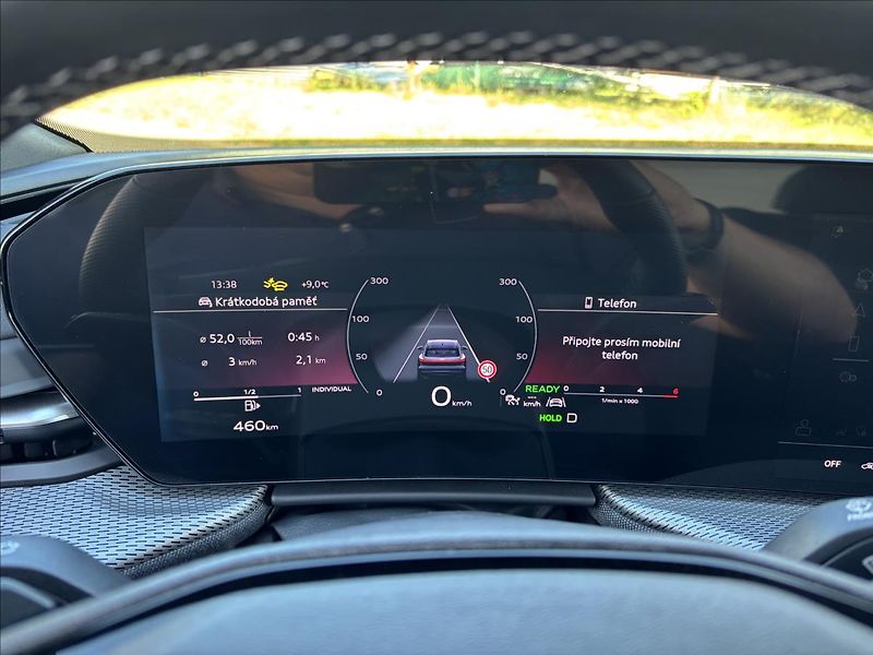 Audi Q5 2,0 TDI 150kW S-Line quattro - fotka 27 z 52