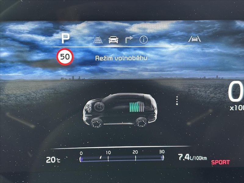 Kia Sportage 1,6 TGDi HEV AT TOP ADAPTIV - fotka 45 z 49