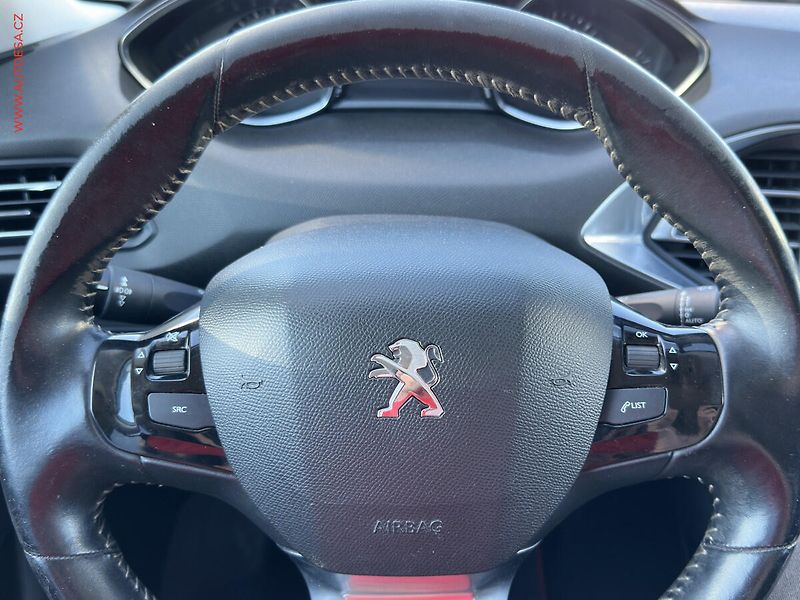 Peugeot 308 (2017) 1.6 D, ČR, AC, temp - fotka 12 z 21