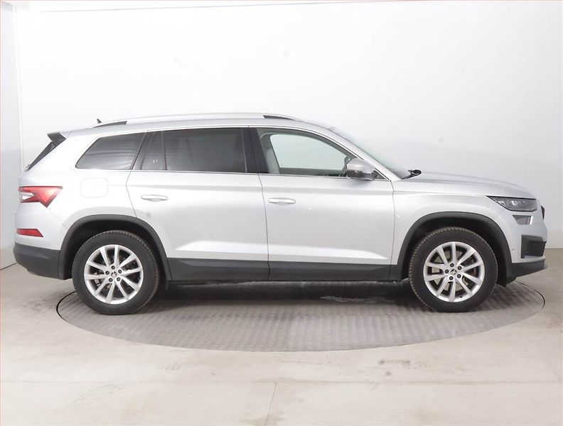Škoda Kodiaq (2021) Style Plus 2.0 TSI - fotka 6 z 16