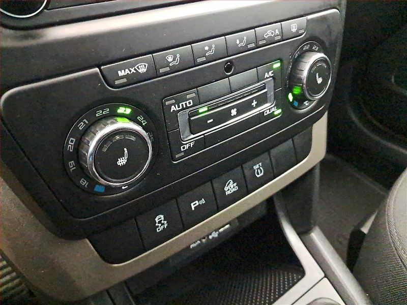Škoda Yeti (2015) 2.0 TDI, 4X4, Serv.kniha - fotka 15 z 19