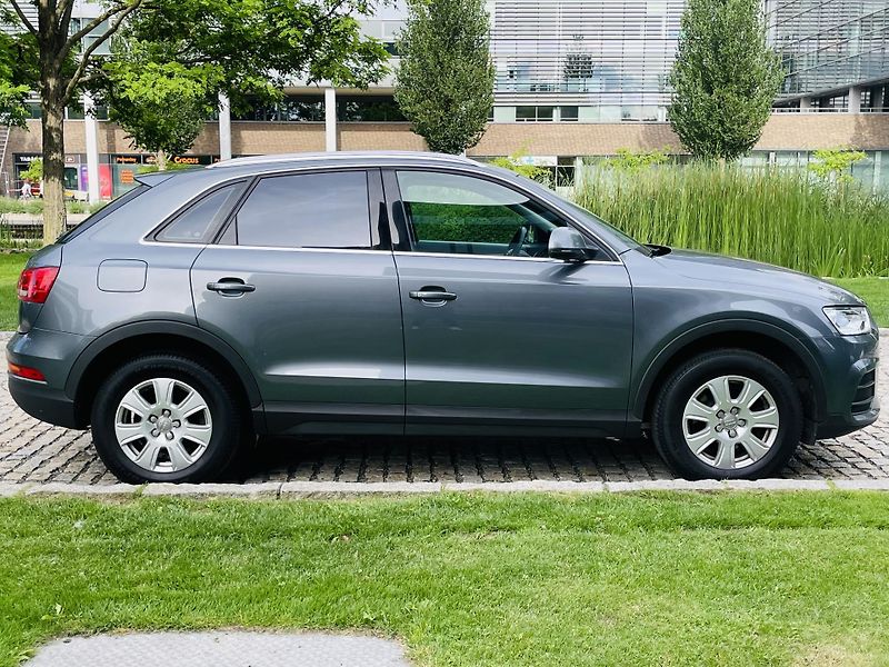 Audi Q3 1.4TFSI MAN SERVISKA TAŽNÉ - fotka 11 z 41