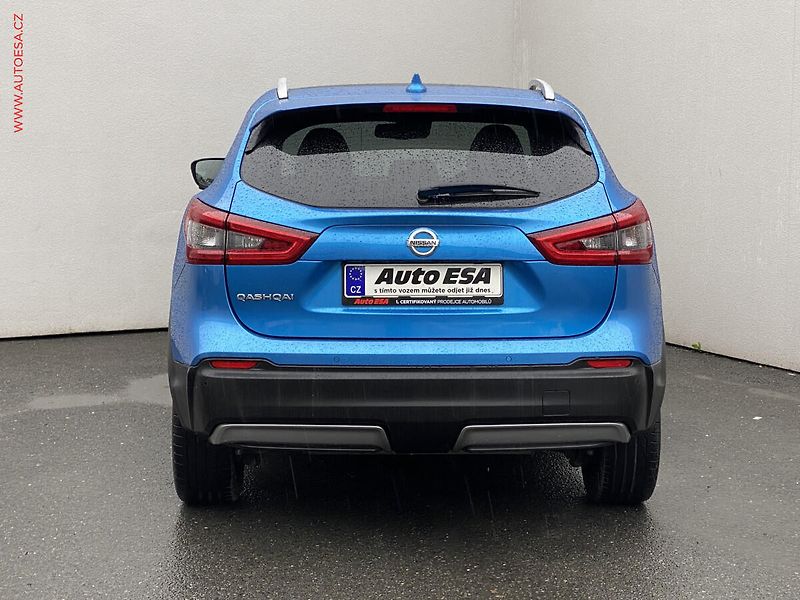 Nissan Qashqai (2017) 1.6 DiG-T, Tekna, LED, kůže - fotka 6 z 20