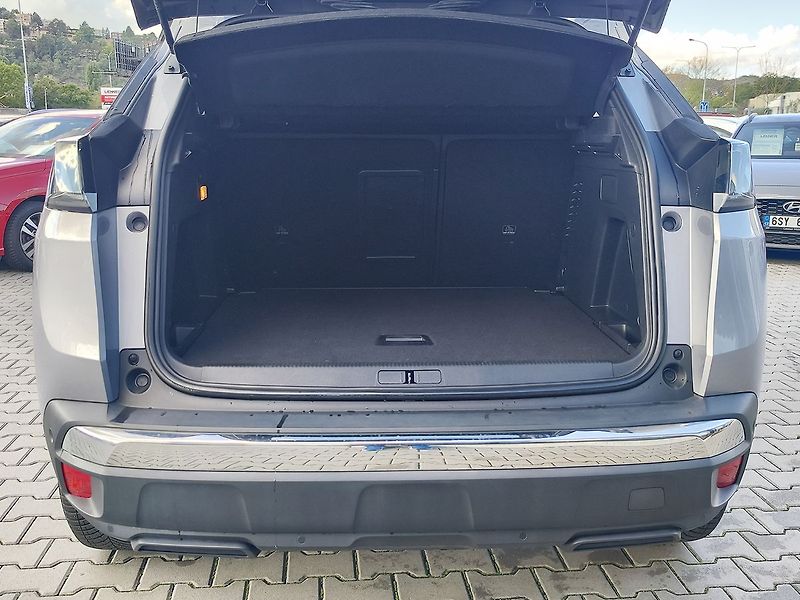 Peugeot 3008 1.2 PureTech/96kW Allure AT - fotka 9 z 34