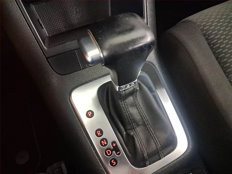 Volkswagen Golf Plus (2009) 1.4 TSI, Automat, Serv.kniha - fotka 13 z 16