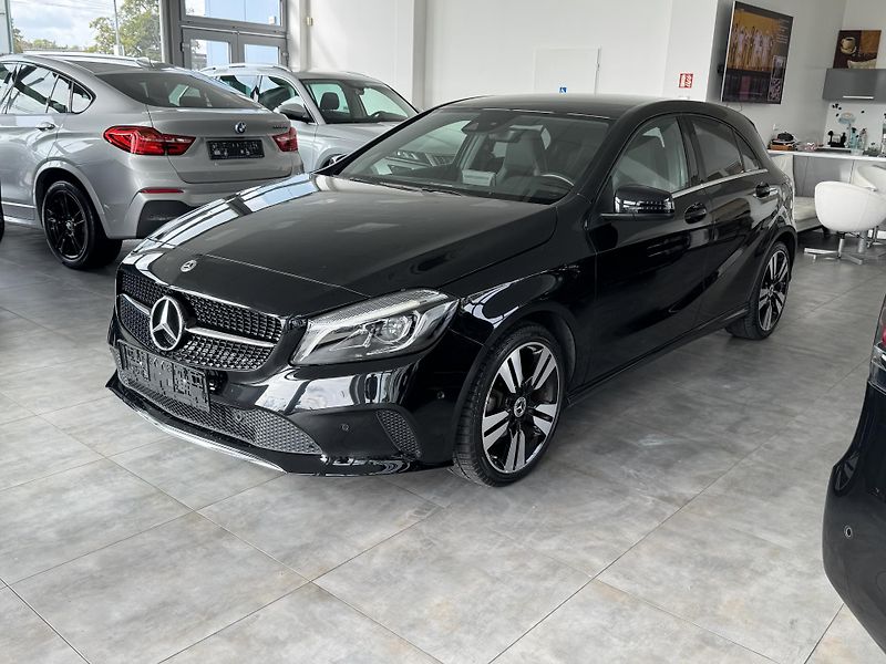 Mercedes-Benz Třídy A (2018) A180d NAVIGACE LED KAMERA - fotka 3 z 27