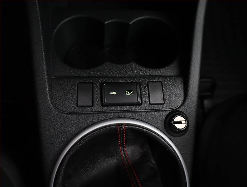 Škoda Fabia (2008) 1.2, po STK, rezervace - fotka 11 z 13