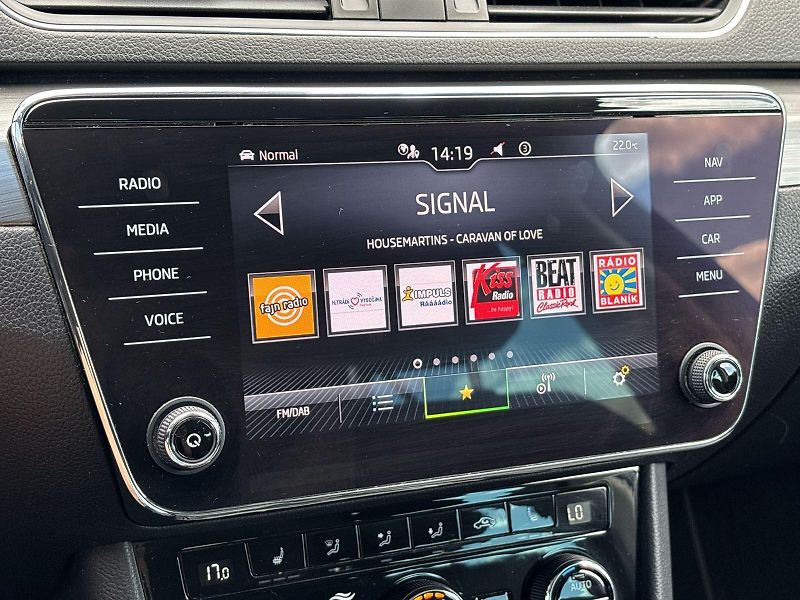 Škoda Superb (2022) Combi 1.5 TSI Style+ - fotka 13 z 30