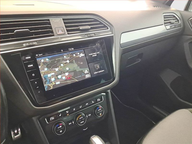 Volkswagen Tiguan (2016) R-Line 2.0 TDI, 4X4, Automat - fotka 12 z 24