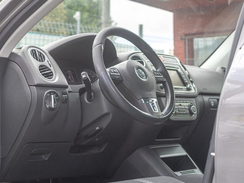 Volkswagen Tiguan (2010) ČR 2.0TSI 125KW 4x4 - SERVIS - fotka 12 z 48
