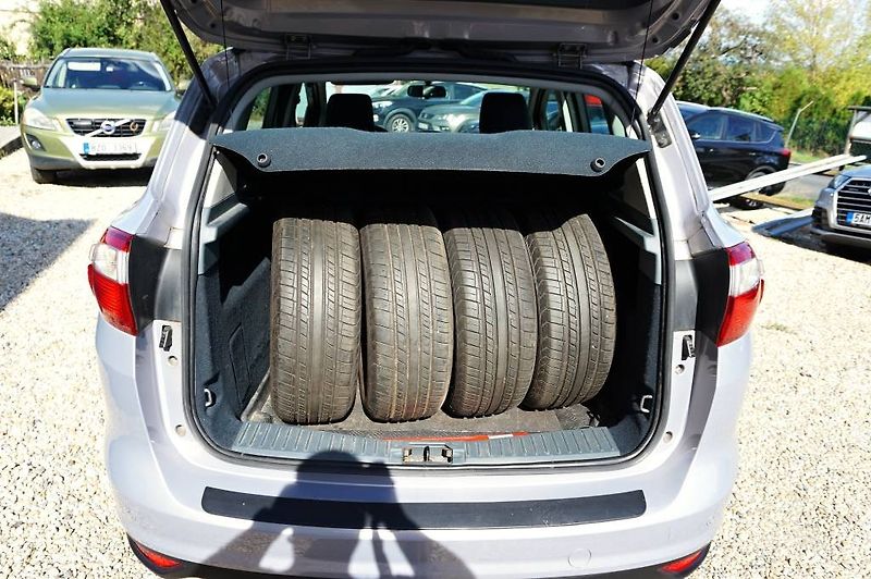 Ford C-MAX (2011) 1,6 TDCI 85 kW - fotka 11 z 36