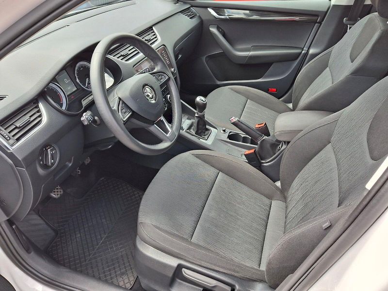 Škoda Octavia (2020) Combi Style 2,0TDi 110kW - fotka 31 z 34