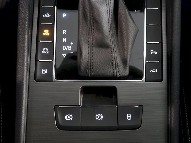 Škoda Superb (2022) iV STYLE 1.4TSI 160KW DSG TAŽN - fotka 35 z 44