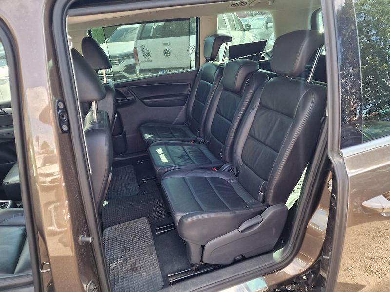 Volkswagen Sharan 2,0TDI 4x4 103KW HIGHLINE  - fotka 8 z 20